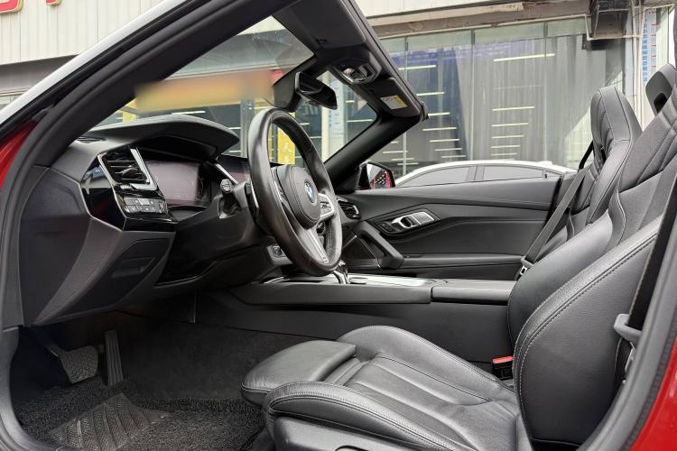 Used BMW Z4 2019 sDrive 25i M Sport Night Edition package Interior 2