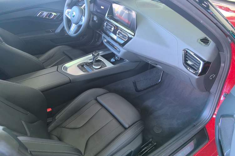 Used BMW Z4 2019 sDrive 25i M Sport Night Edition package Interior 3