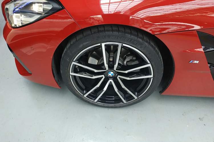 Used BMW Z4 2019 sDrive 25i M Sport Package Left Front Wheel Hub
