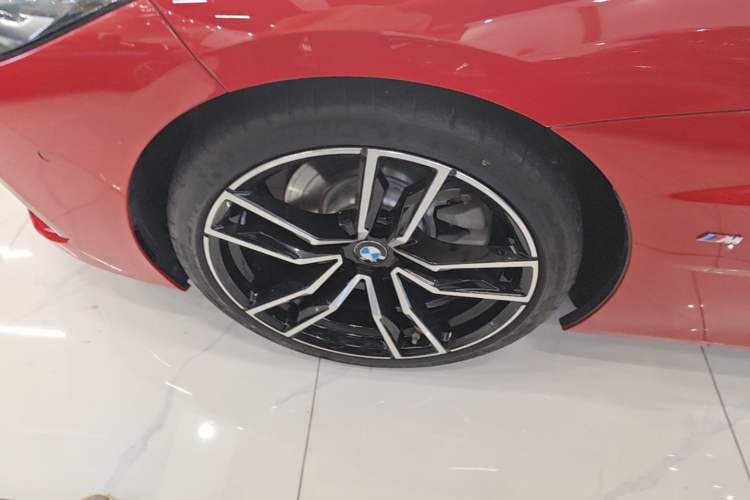 Used BMW Z4 2019 sDrive 25i M Sport Package Left Front Wheel Hub
