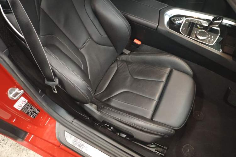 Used BMW Z4 2019 sDrive 25i M Sport Package Right Front Seat