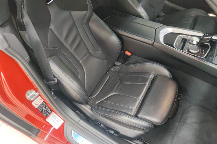 Used BMW Z4 2019 sDrive 25i M Sport Package Right Front Seat