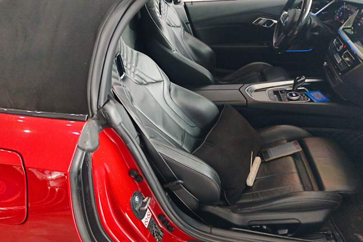 Used BMW Z4 2019 sDrive 25i M Sport Package Right Front Seat