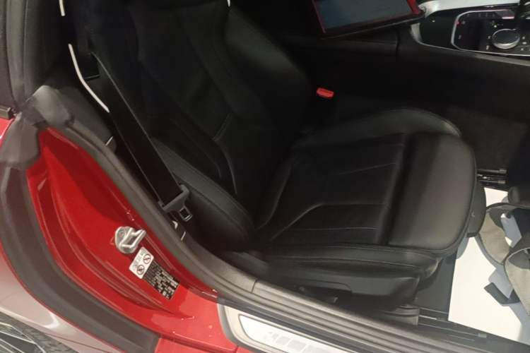 Used BMW Z4 2019 sDrive 25i M Sport Package Right Front Seat