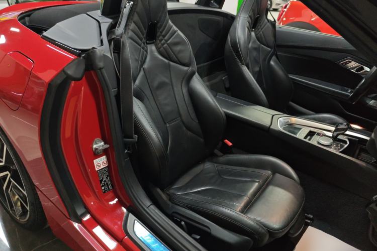 Used BMW Z4 2019 sDrive 25i M Sport Package Right Front Seat