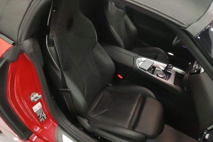 Used BMW Z4 2019 sDrive 25i M Sport Night Edition package Right Front Seat