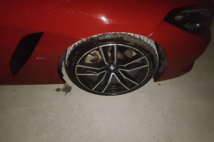 Used BMW Z4 2019 sDrive 25i M Sport Package Right Front Wheel Hub