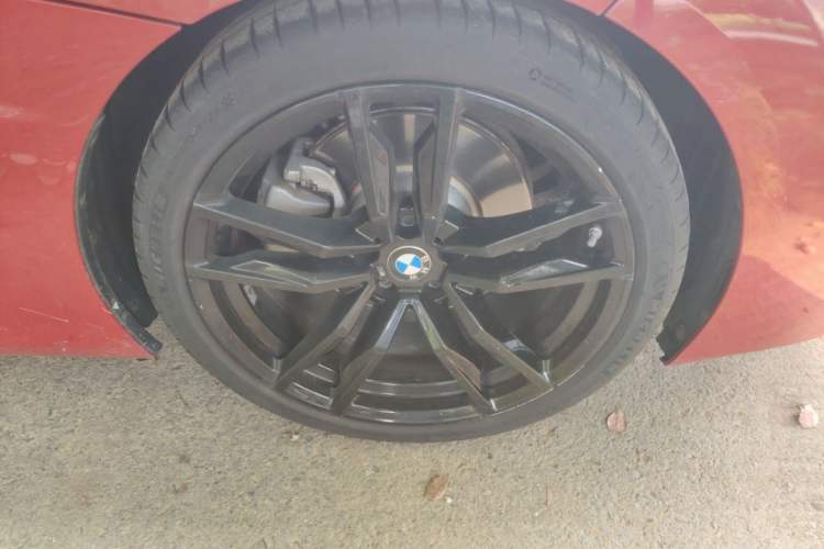 Used BMW Z4 2019 sDrive 25i M Sport Package Right Front Wheel Hub