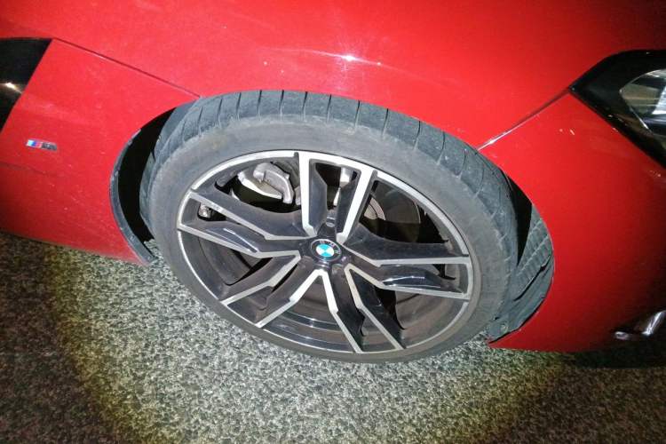 Used BMW Z4 2019 sDrive 25i M Sport Package Right Front Wheel Hub