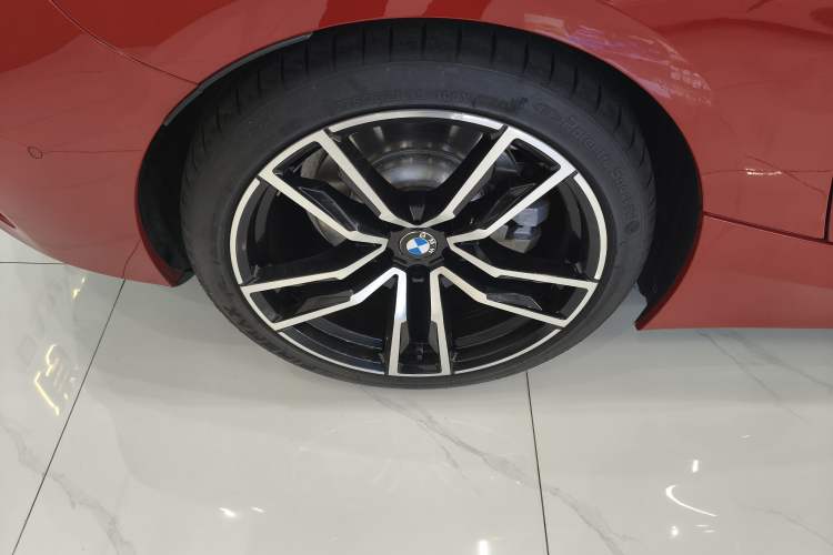 Used BMW Z4 2019 sDrive 25i M Sport Package Right Rear Wheel Hub
