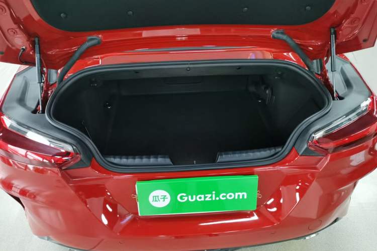 Used BMW Z4 2019 sDrive 25i M Sport Package Trunk