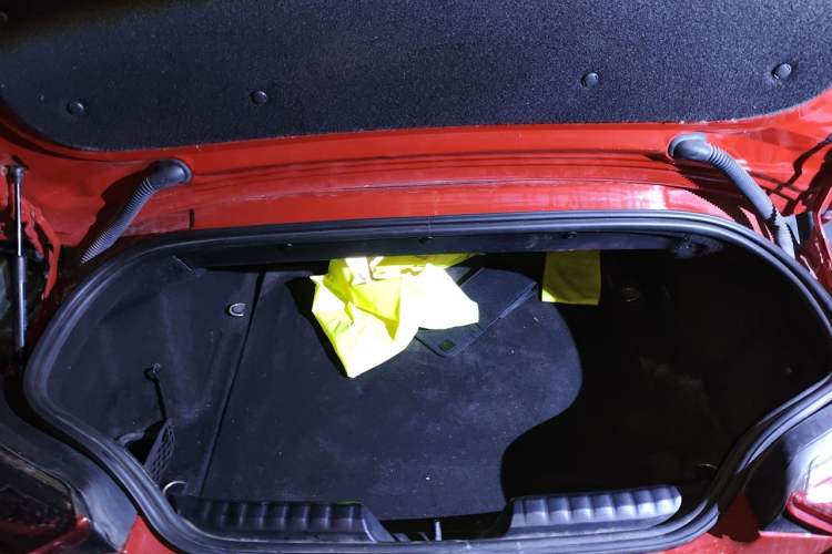 Used BMW Z4 2019 sDrive 25i M Sport Package Trunk