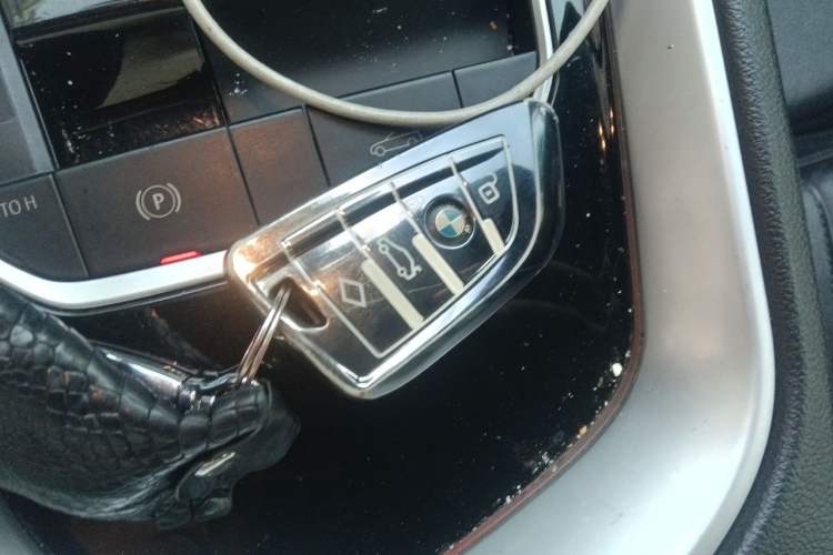 Used BMW Z4 2019 sDrive 25i M Sport Package Vehicle Key