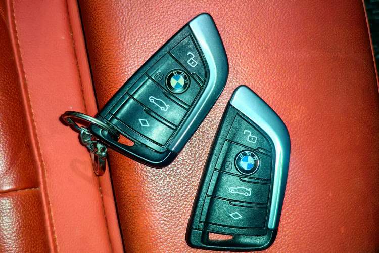 Used BMW Z4 2019 sDrive 25i M Sport Package Vehicle Key