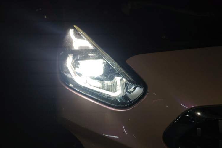 Used BMW Z4 2019 sDrive 25i M Sport Package Right Front Headlight