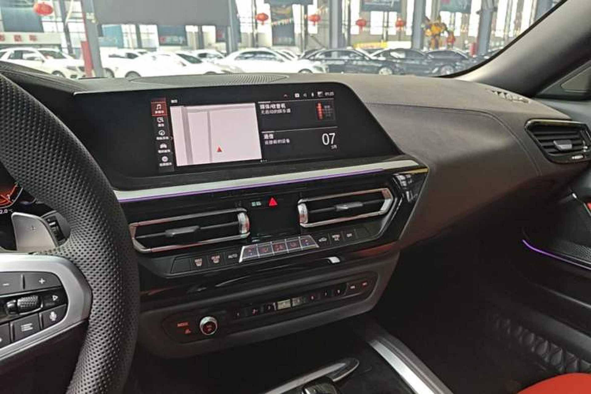 Used BMW Z4 2019 sDrive 25i M Sport Package Audio And AC Panel