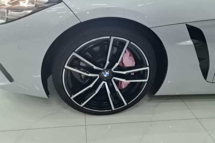 Used BMW Z4 2019 sDrive 25i M Sport Package Exterior 4