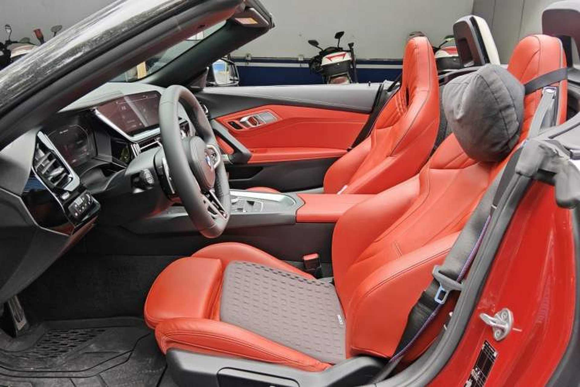 Used BMW Z4 2019 M40i M Sport Performance Edition Left Front Seat