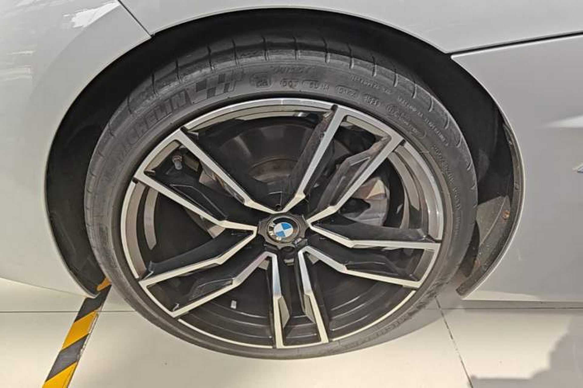 Used BMW Z4 2019 sDrive 25i M Sport Package Left Front Wheel Hub