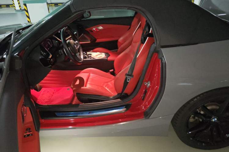 Used BMW Z4 2019 sDrive 25i M Sport Night Edition package Left Rear Seat