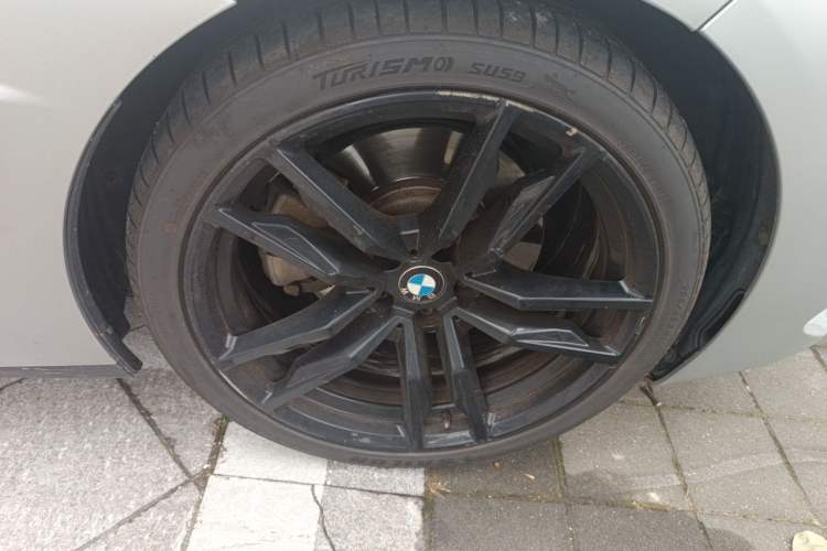 Used BMW Z4 2019 sDrive 25i M Sport Package Right Front Wheel Hub