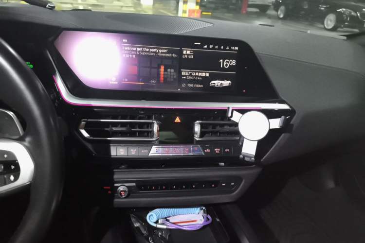 Used BMW Z4 2019 sDrive 25i M Sport Package Audio And AC Panel