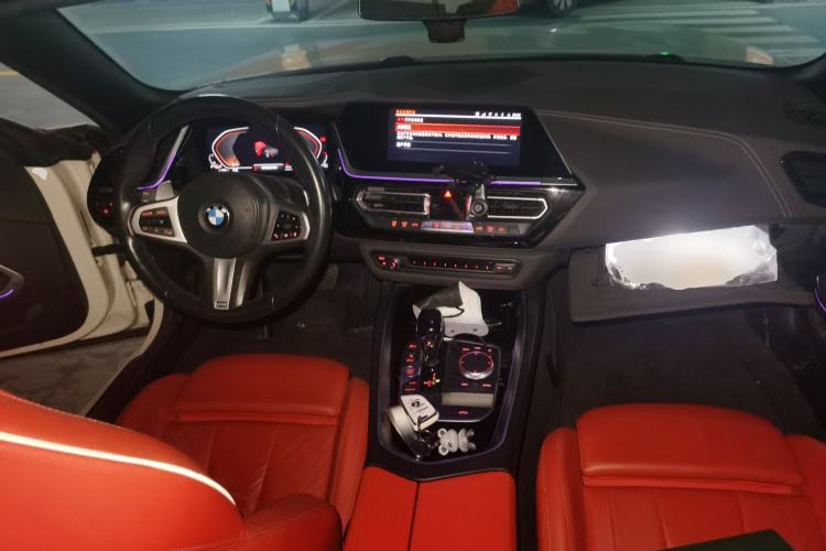 Used BMW Z4 2019 sDrive 25i M Sport Package Center Console