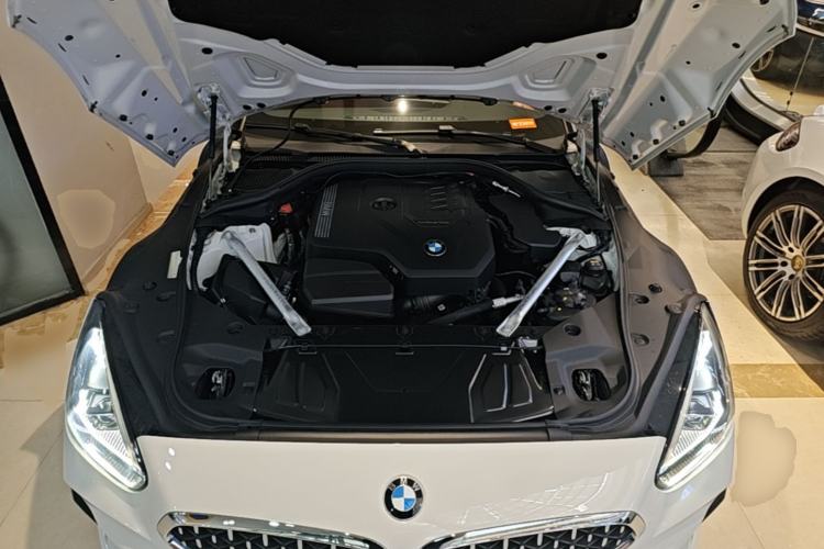 Used BMW Z4 2019 sDrive 25i M Sport Package Engine Bay