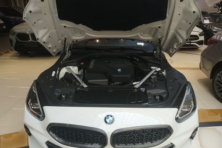 Used BMW Z4 2019 sDrive 25i M Sport Package Engine Bay