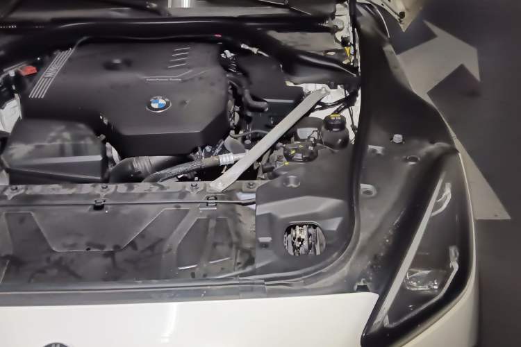 Used BMW Z4 2019 sDrive 25i M Sport Package Engine Bay Left