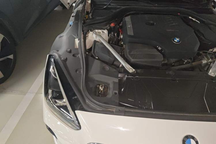 Used BMW Z4 2019 sDrive 25i M Sport Package Engine Bay Right