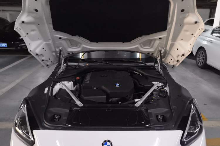 Used BMW Z4 2019 sDrive 25i M Sport Package Engine Bay