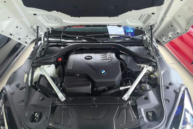 Used BMW Z4 2019 sDrive 25i M Sport Package Engine Bay