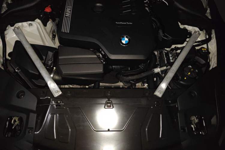 Used BMW Z4 2019 sDrive 25i M Sport Night Edition package Engine Bay