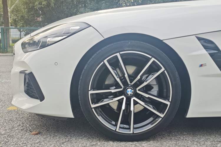 Used BMW Z4 2019 sDrive 25i M Sport Package Exterior 12