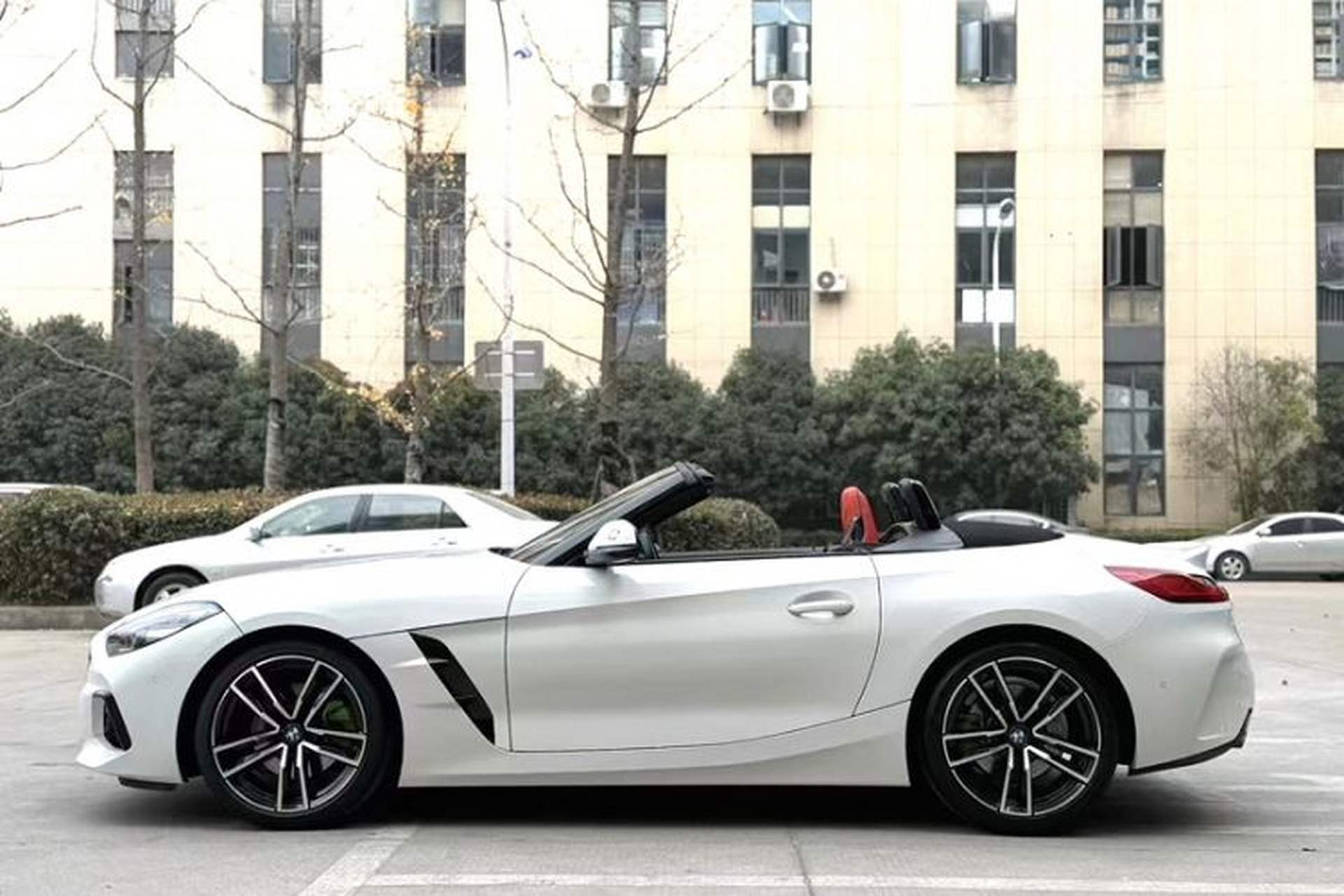 Used BMW Z4 2019 sDrive 25i M Sport Package Exterior 2