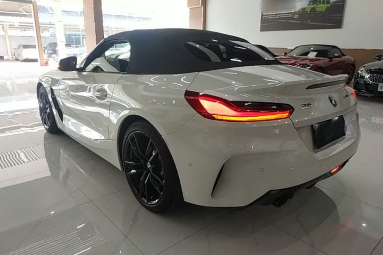 Used BMW Z4 2019 sDrive 25i M Sport Night Edition package Exterior 2