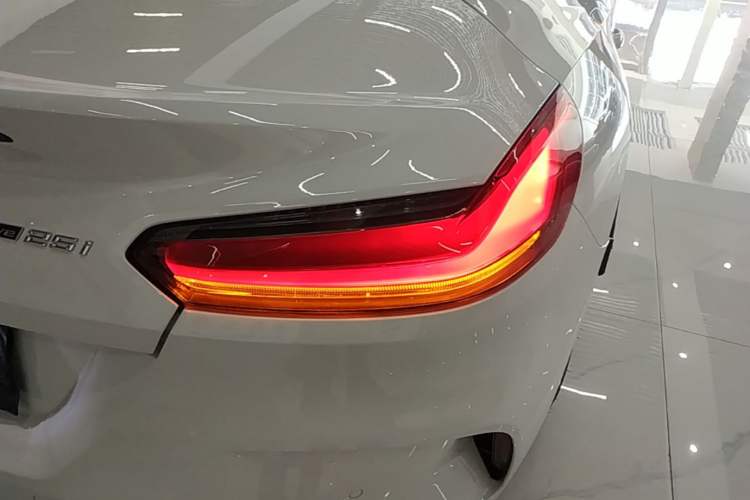 Used BMW Z4 2019 sDrive 25i M Sport Night Edition package Exterior 3