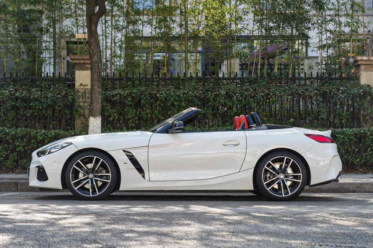 Used BMW Z4 2019 sDrive 25i M Sport Package Exterior 4