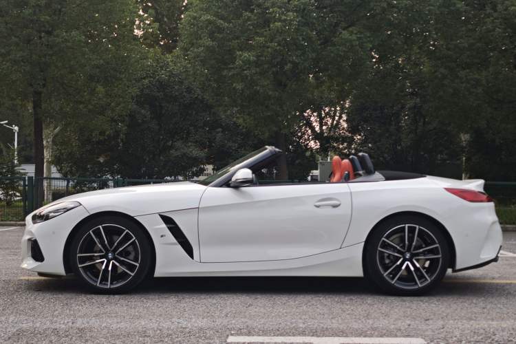 Used BMW Z4 2019 sDrive 25i M Sport Package Exterior 8