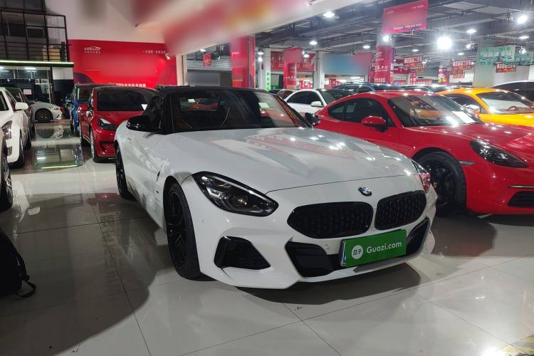 Used BMW Z4 2019 sDrive 25i M Sport Night Edition package Front Right 45 Deg