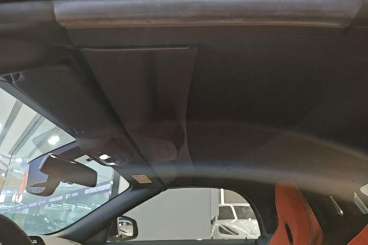 Used BMW Z4 2019 sDrive 25i M Sport Package Headliner