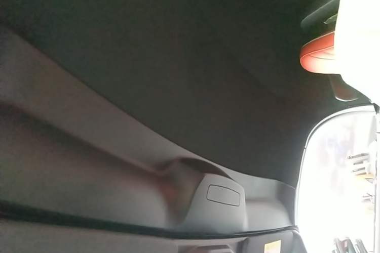 Used BMW Z4 2019 sDrive 25i M Sport Package Headliner