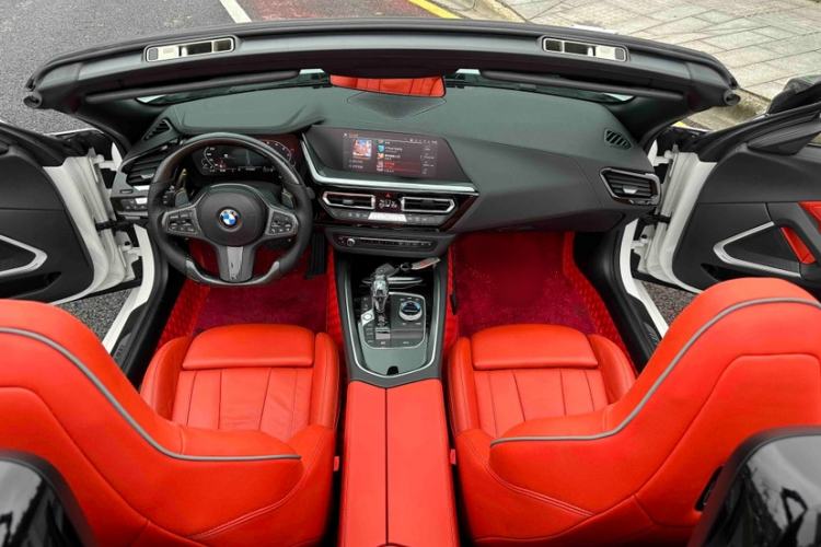 Used BMW Z4 2019 sDrive 25i M Sport Package Interior 1