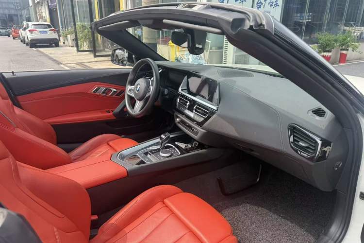 Used BMW Z4 2019 sDrive 25i M Sport Package Interior 2