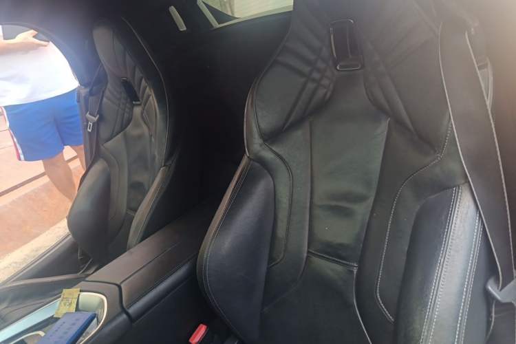 Used BMW Z4 2019 sDrive 25i M Sport Package Interior 4