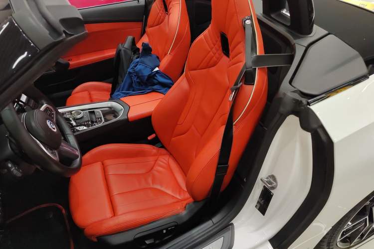 Used BMW Z4 2019 sDrive 25i M Sport Package Left Front Seat
