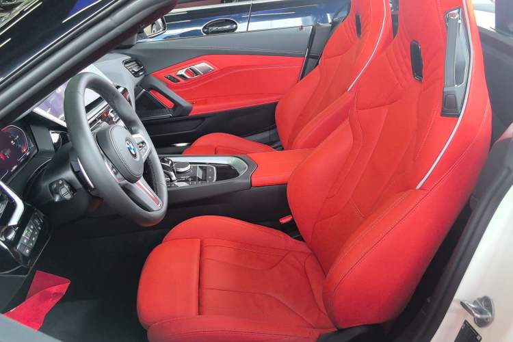 Used BMW Z4 2019 sDrive 25i M Sport Package Left Front Seat