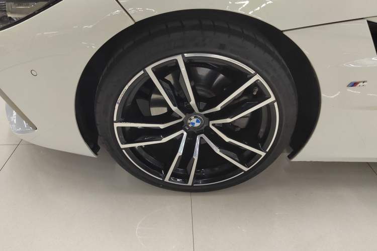 Used BMW Z4 2019 sDrive 25i M Sport Package Left Front Wheel Hub