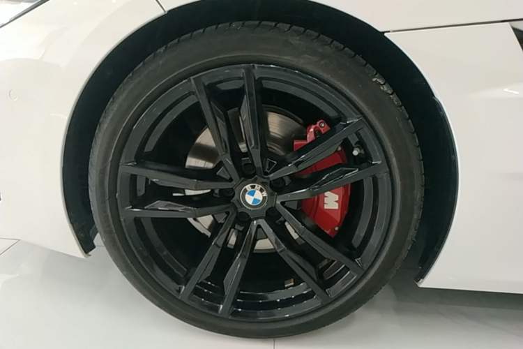 Used BMW Z4 2019 sDrive 25i M Sport Package Left Front Wheel Hub